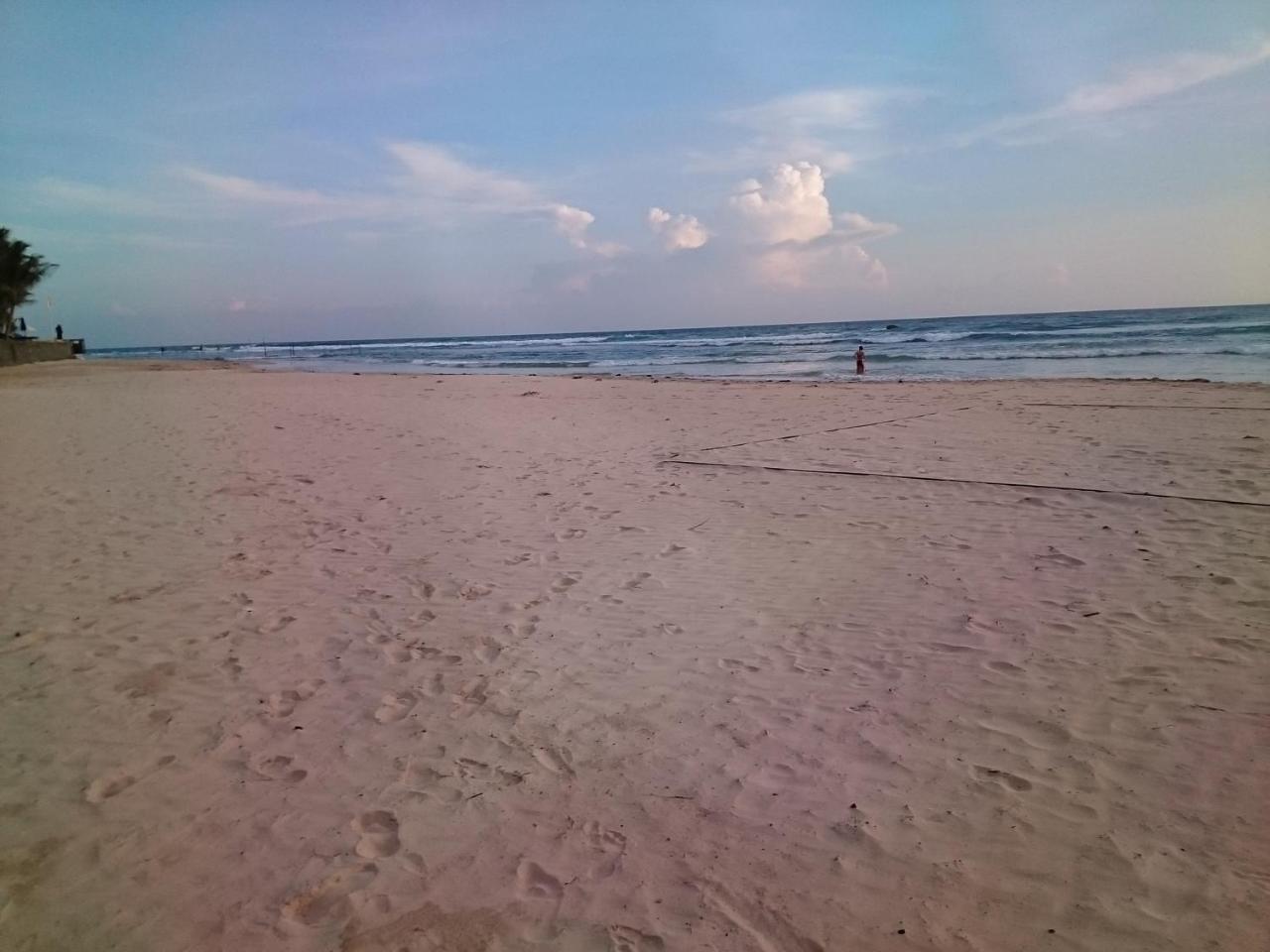 Sun And Surf Rest Hotel Ahangama Kültér fotó